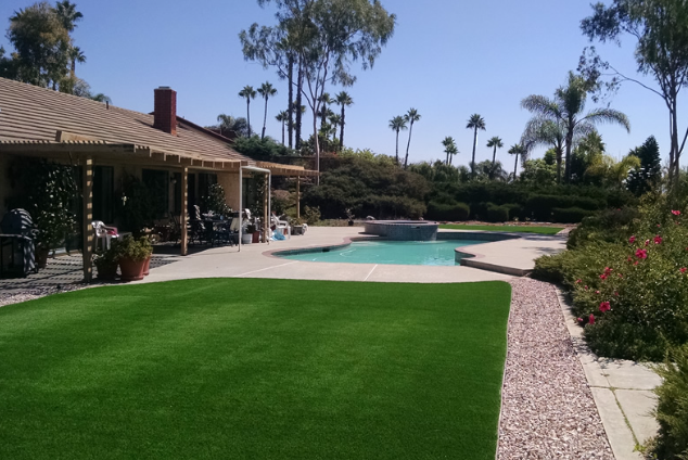 How To Solve Residential Landscape Issues With Artificial Turf In La Jolla?